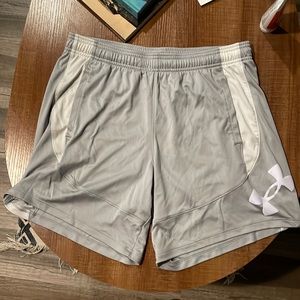 Under Armour Women's Colorblock 6'' Basketball Shorts